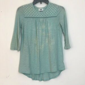 🌞 Old Navy distressed light green lace high low tunic girl XL